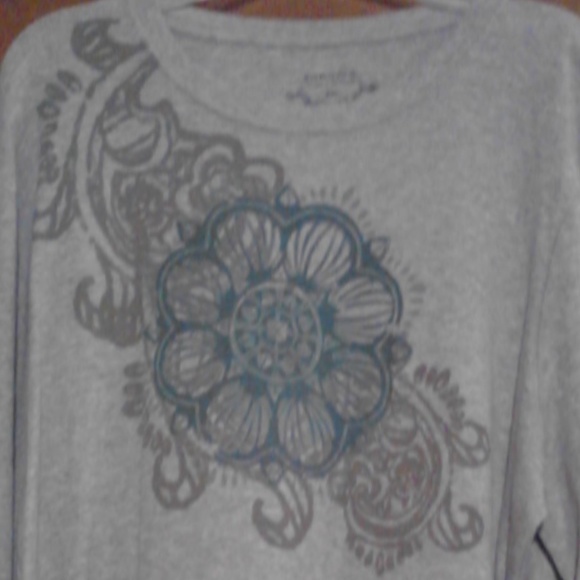 Sonoma Light Gray Long Sleeve Shirt/Petite XL - Picture 2 of 8